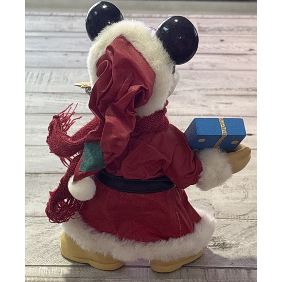 Mickey & Co‎ VTG Fabric Mache Figurines 8" Christmas Santa Mickey & Minnie Mouse - Picture 7 of 16